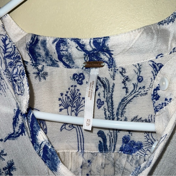 Free People Billowing Blouse Sz XS Oversized fit white blue - Picture 4 of 6
